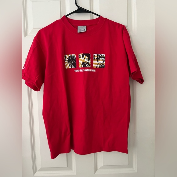 Men’s Vans Worldwide Graphic Japan UK USA Red short sleeve t-shirt Rare Small - Picture 1 of 7